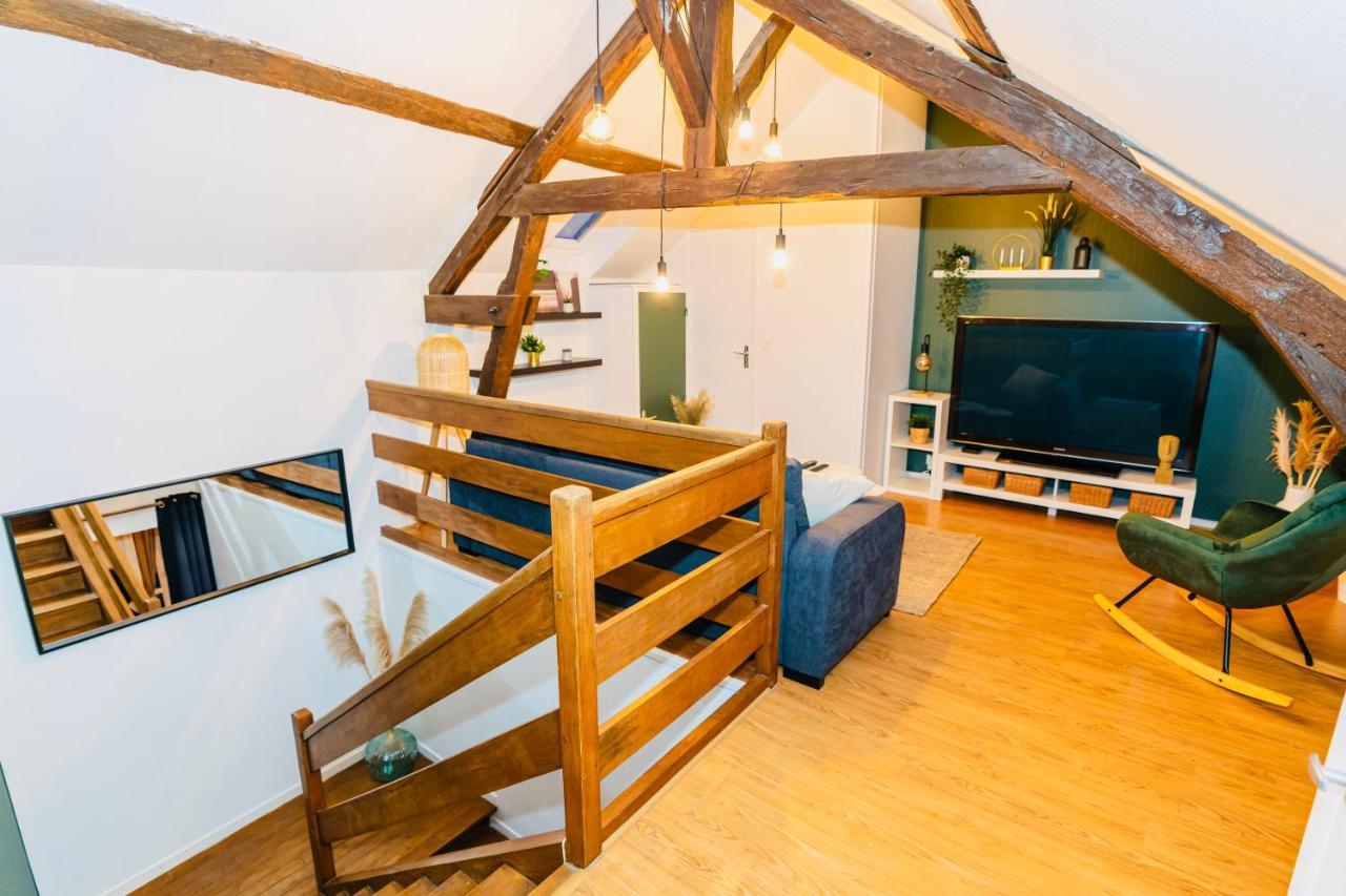 Ferienwohnung Nid Douillet La Cour Du Dauphin, Vue Cathedrale Imprenable Laon Exterior foto