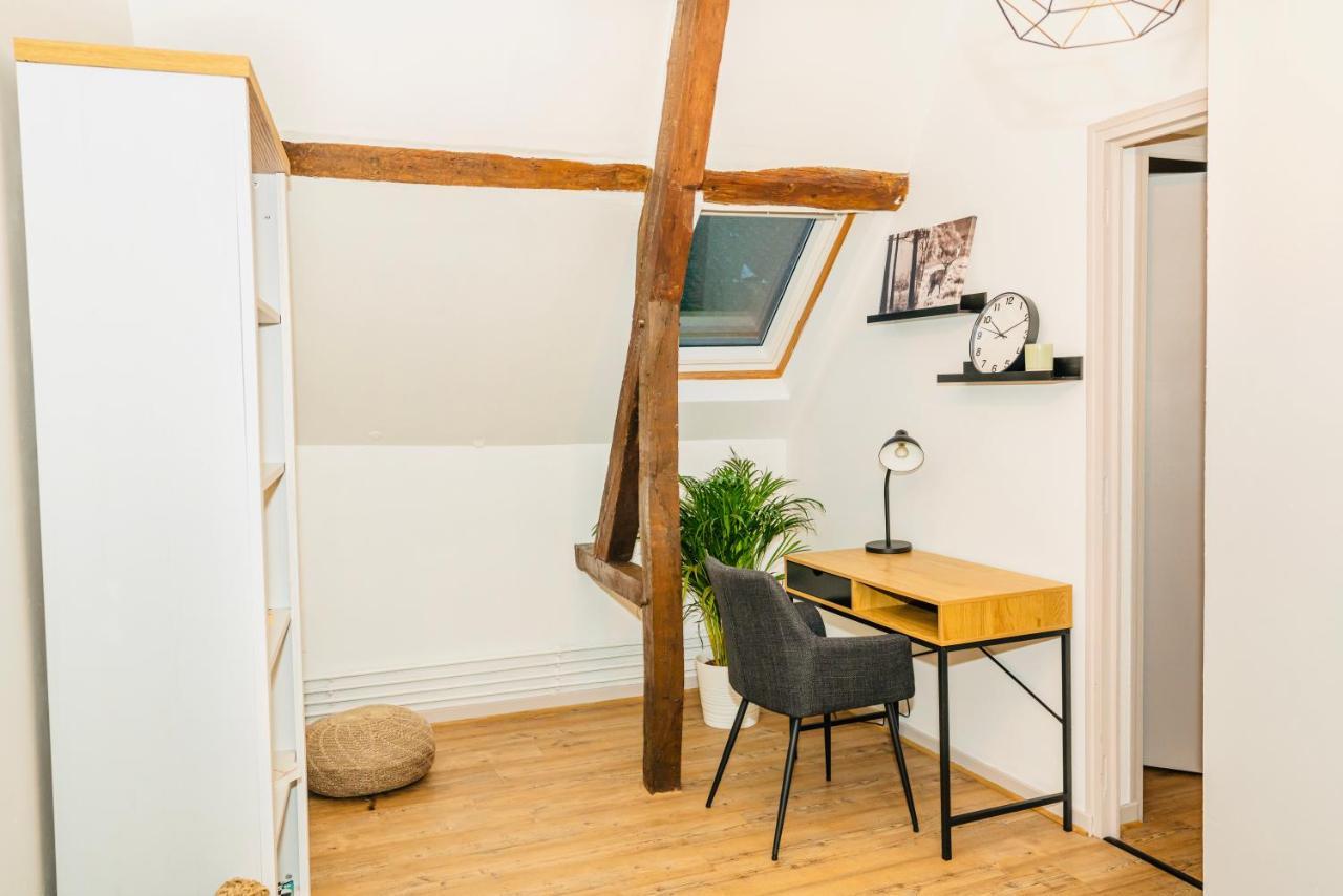 Ferienwohnung Nid Douillet La Cour Du Dauphin, Vue Cathedrale Imprenable Laon Exterior foto